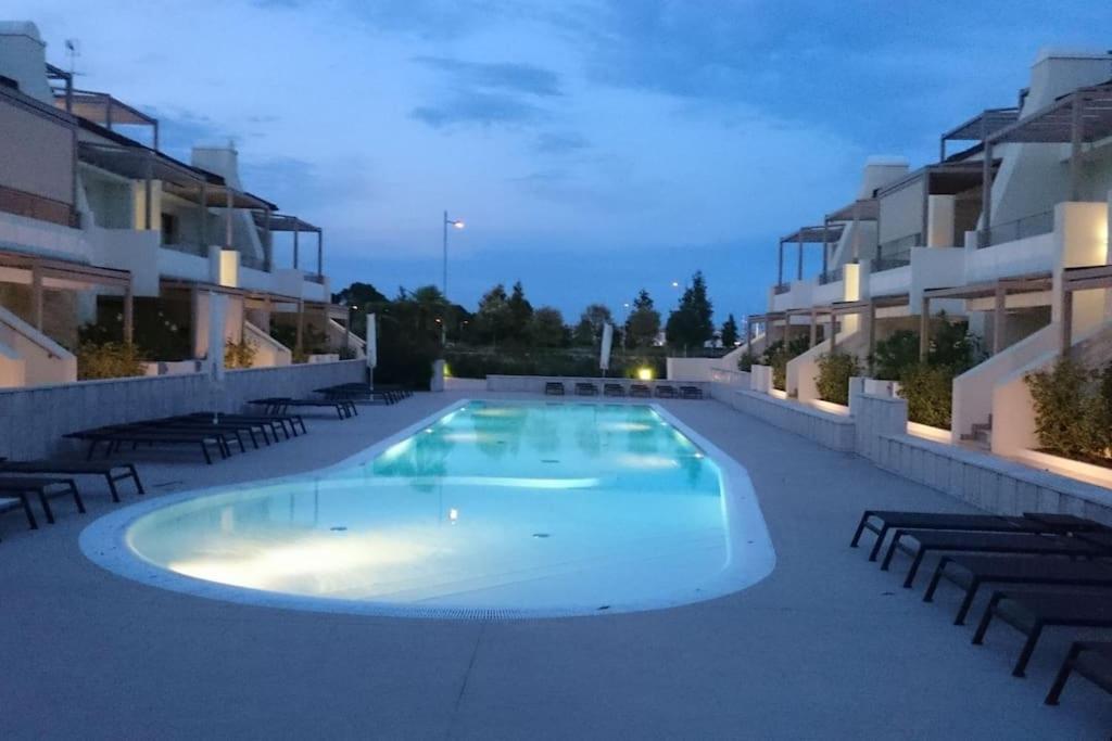 Residence Jesolo Lido Centro Con Piscina Extérieur photo
